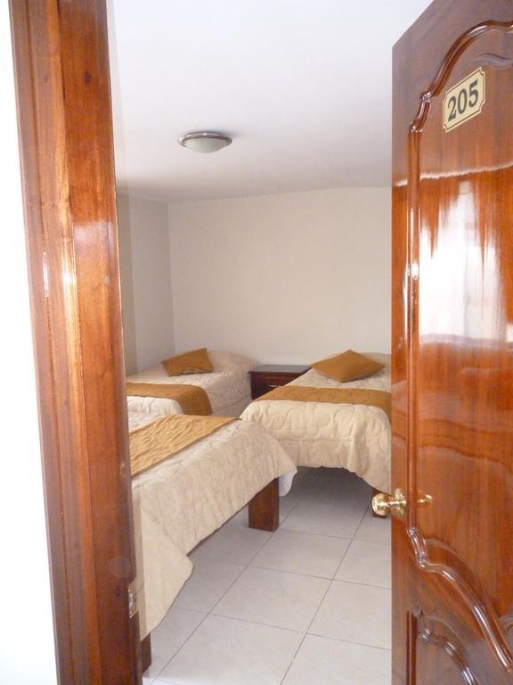 Hostal Fevilamir Ibarra Quarto foto